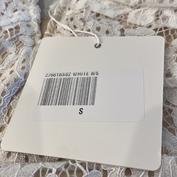 Selfie Leslie Shea V-Bust Ruched Lace Mini Dress White Small NWT SOLD OUT - Picture 10 of 10